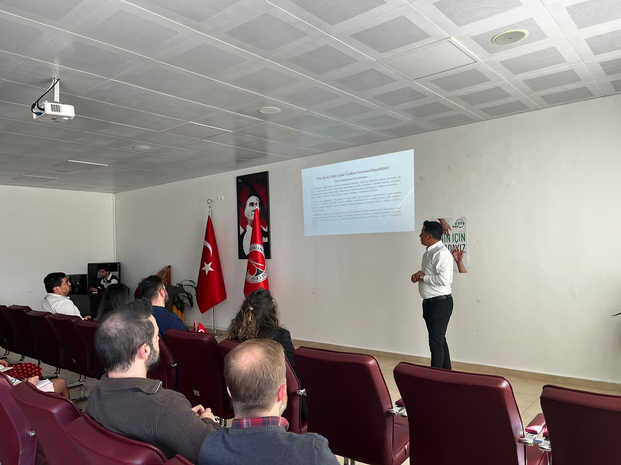 Yüksekokulumuz Öğretim Elemanlarına Yönelik “Uluslararası Dergilerde Yayın Süreçleri” Etkinliği Gerçekleştirildi...