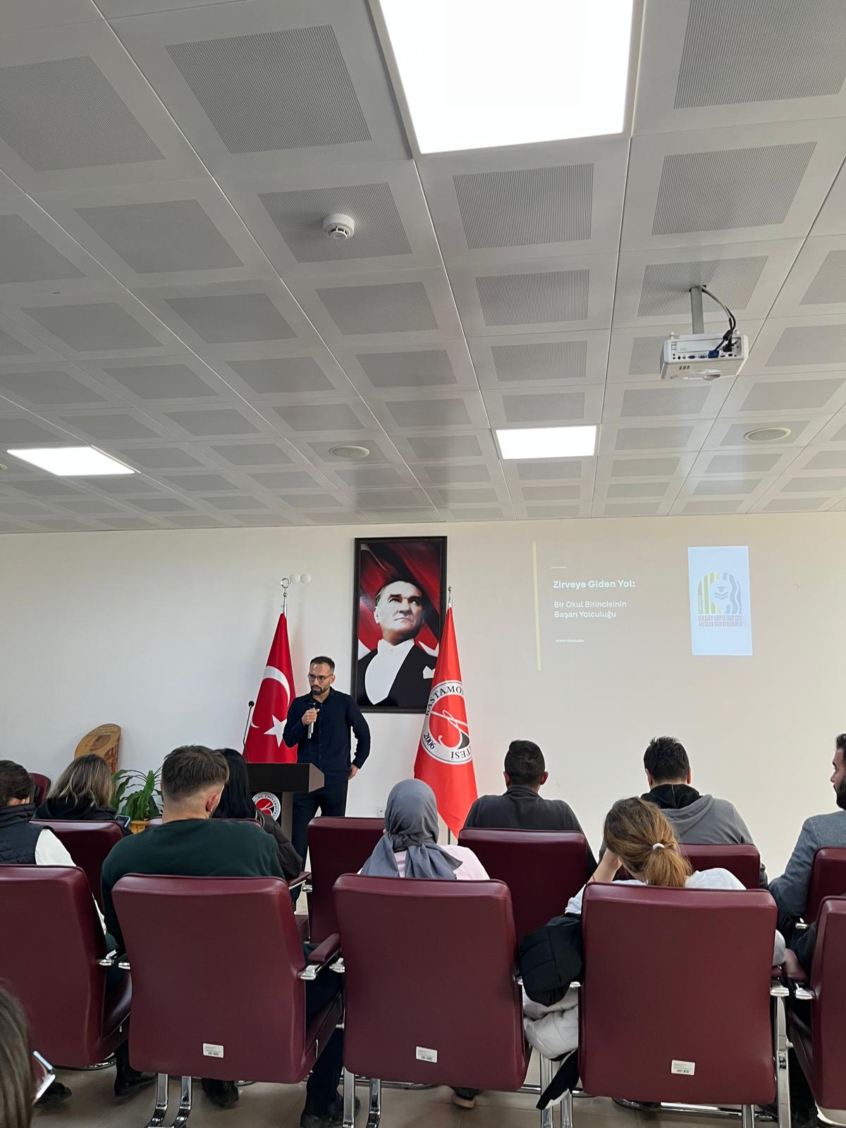 Yüksekokulumuzda Mezun Öğrenci Buluşması: “Zirveye Giden Yol”  2024-2025 Okul Birincimiz Görkem Gül, Başarı Yolculuğunu Öğrencilerimizle Paylaştı...